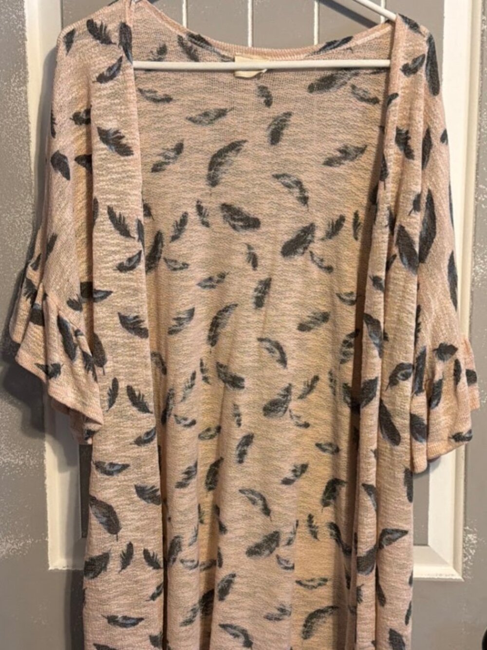 Lovely Melody Women's Short Sleeve Peach Feathers Cardigan Open Front Large NWOT